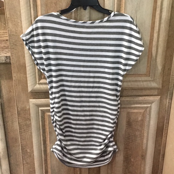 Pre-Owned “Duetime” Maternity Blouse (Size Medium) - Picture 3 of 8